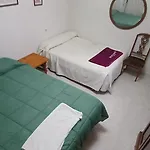 4 Personas En *